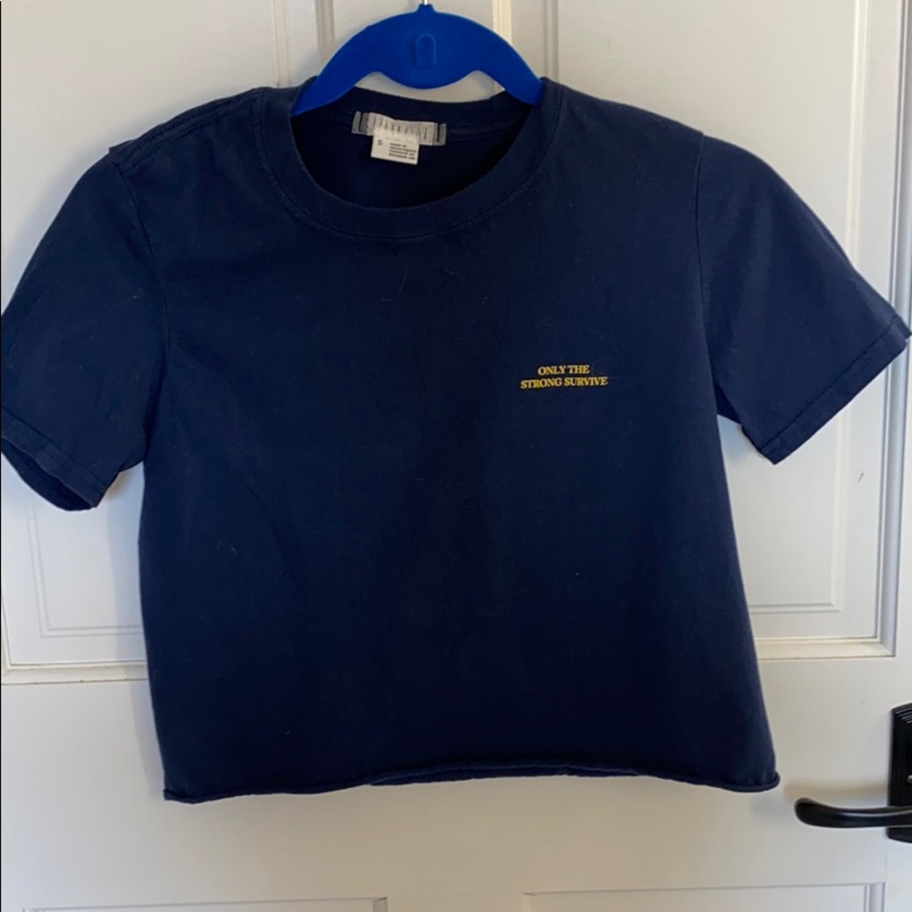 Cropped navy shirt